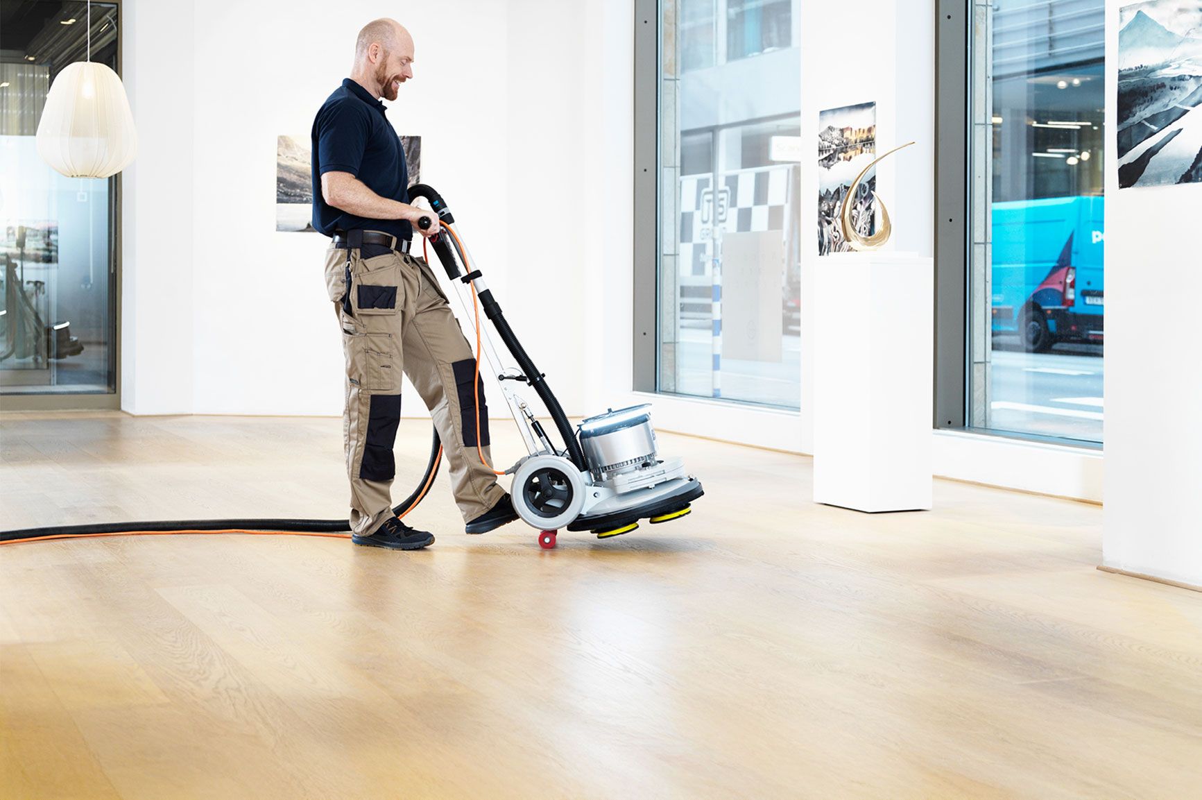 Servicing Homeowners, Trade & Specifiers